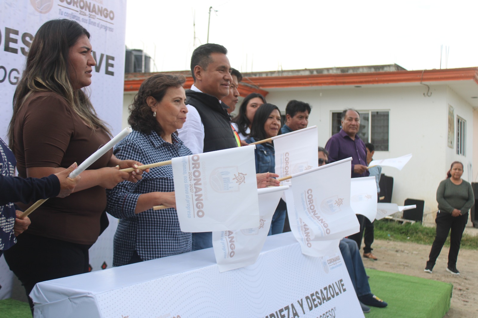 Comunicado oficial Para protección de la población, arranca Armando Aguirre jornada de limpieza y desazolve en Coronango