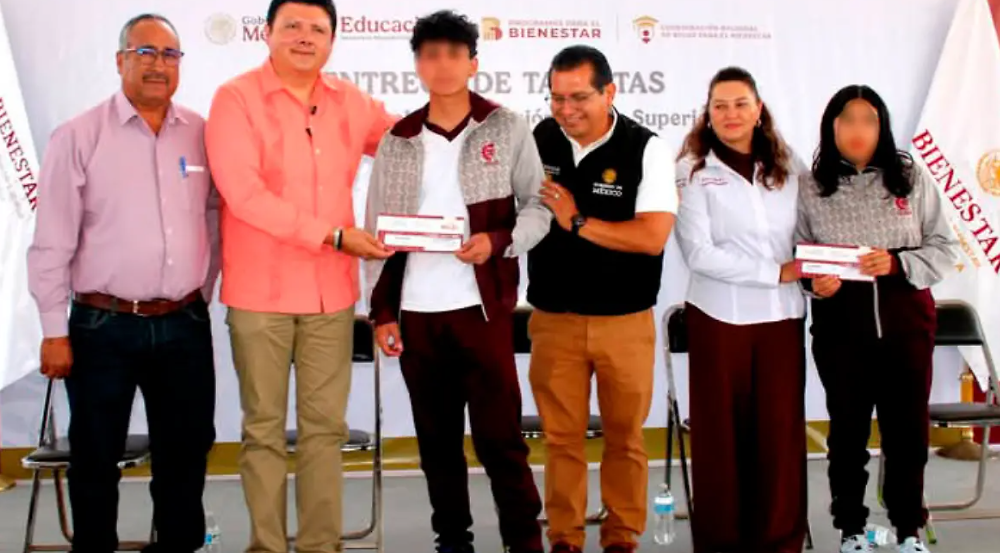 Foto: Cortesía Inicia en Tlaxcala la entrega de tarjetas de la Beca Benito Juárez para estudiantes de nivel medio superior