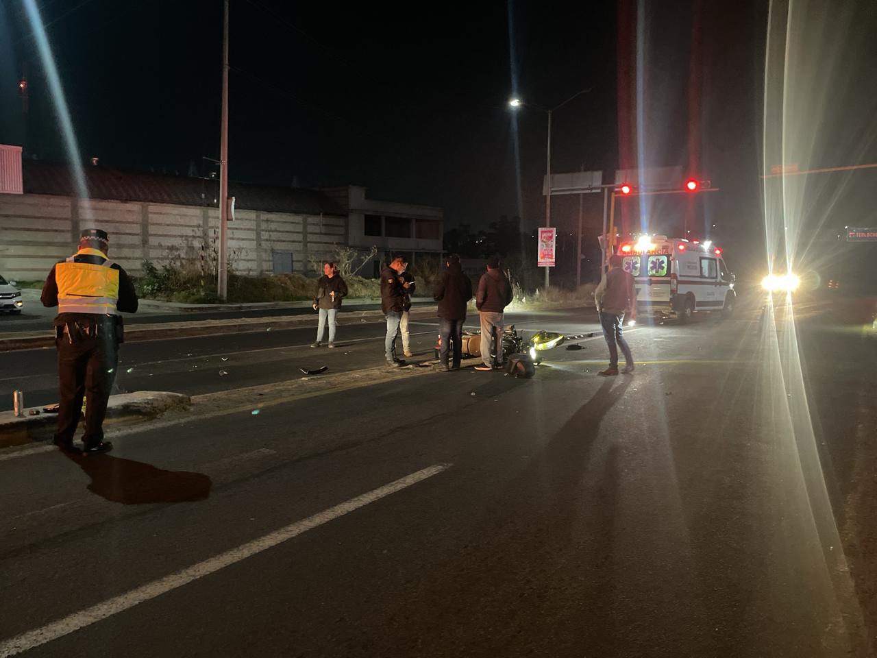 Motociclista muere al derrapar en la Vía Corta Santa Ana–Puebla; su acompañante sobrevivió