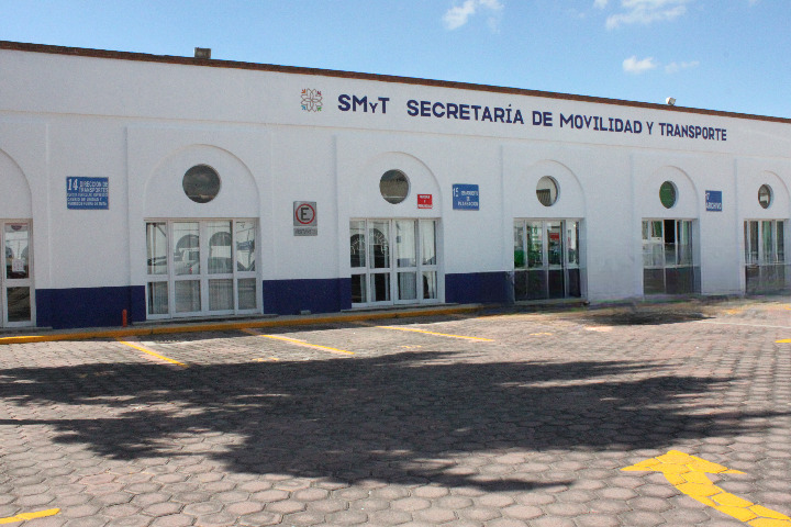 Foto: Archivo  Sorprenden a funcionarios de la SMyT usando oficinas como cuarto de hotel