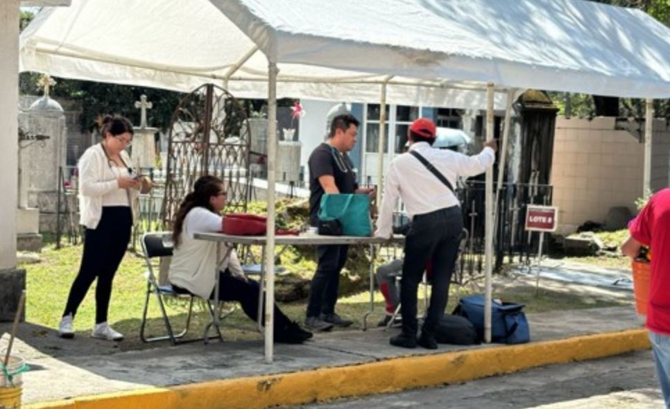 Operativo especial por el Día de las Madres en el Panteón Municipal