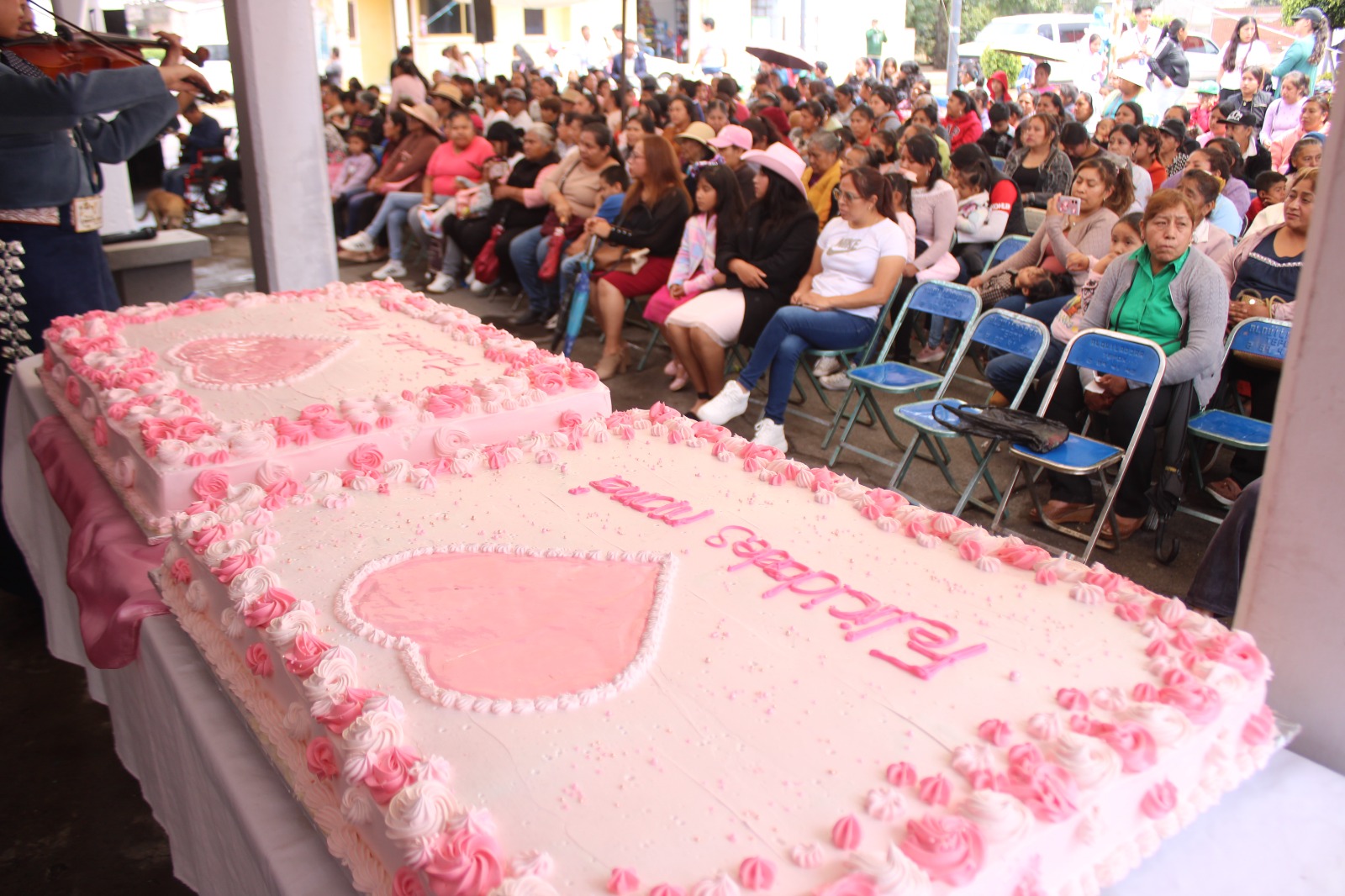 Comunicado oficial Con su fuerza, las madres sostienen a la sociedad: Armando Aguirre