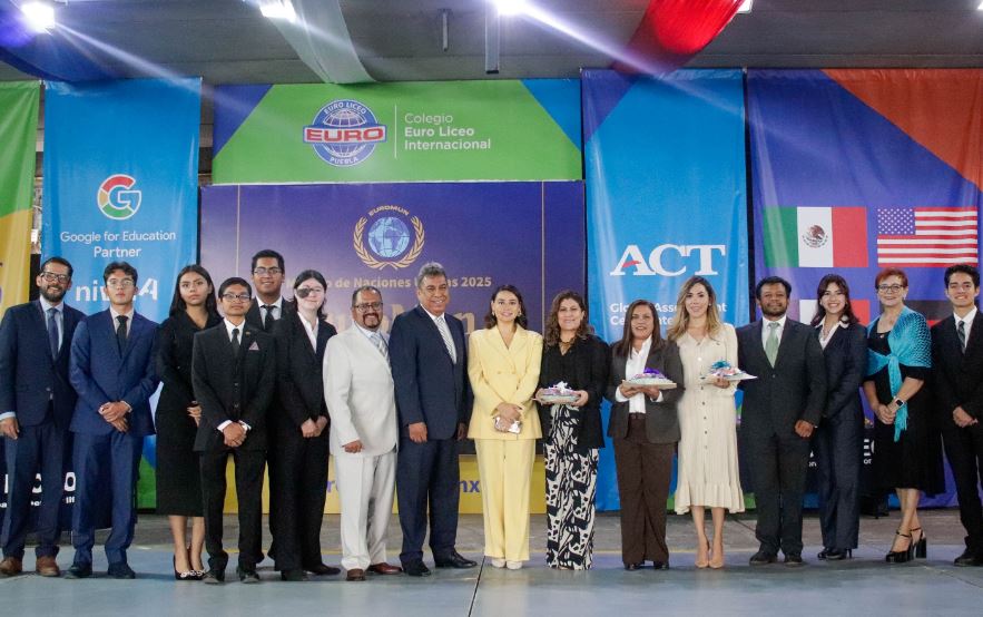 Foto: Cortesía Estudiantes protagonizan Euro MUN 2025 con debates multilingües