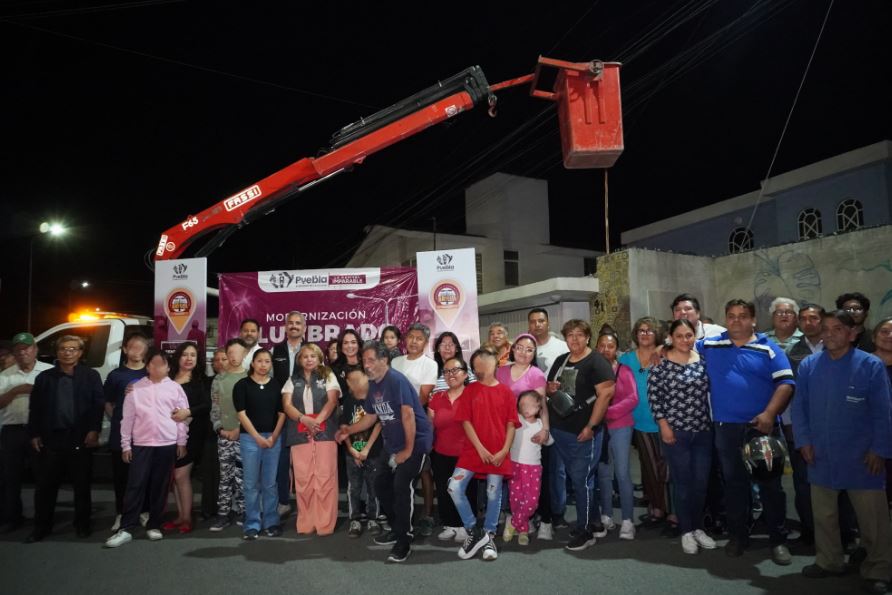 Foto: Cortesía Lomas del Sur ya cuenta con alumbrado 100% LED gracias a Puebla Brilla