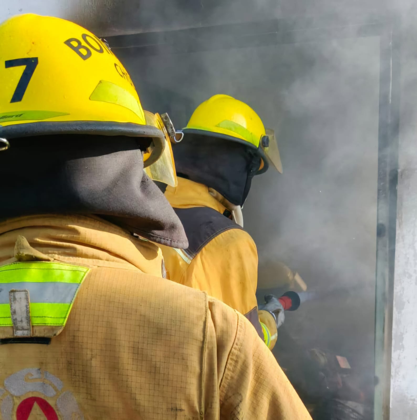 Sofocan incendio en vivienda de San Cristóbal Tepontla; solo hubo daños materiales