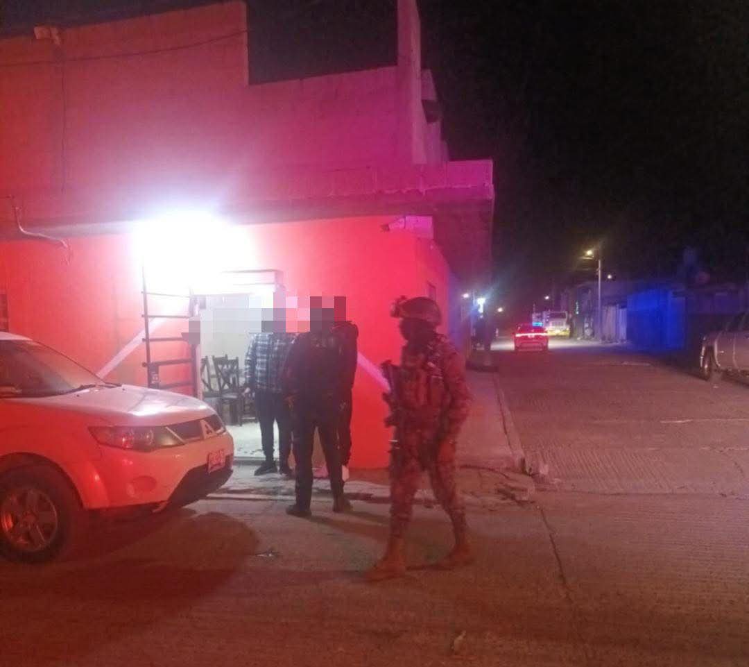 Sujetos armados irrumpen en vivienda y privan de su libertad a adolescente, en Apizaco