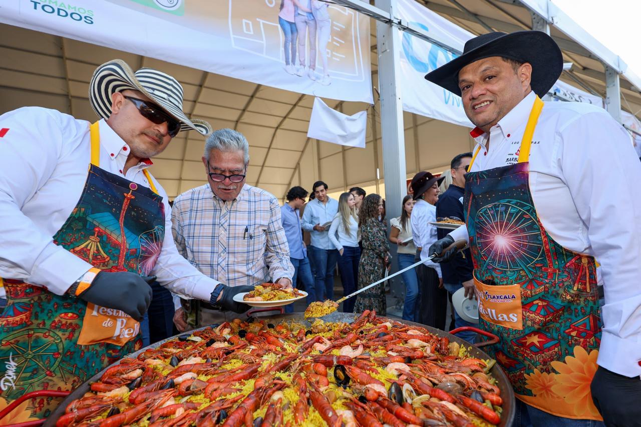 Tlaxcala vibra con paellas, música y fiesta en un día épico de feria 2025