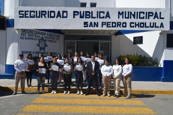 Impulsan autonomía de mujeres cholultecas con curso básico de manejo