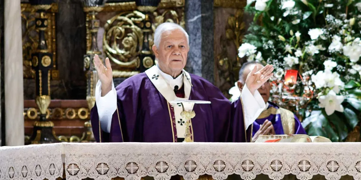 Arzobispo de Puebla llama a frenar la violencia y orar por las víctimas durante el Día de los Fieles Difuntos