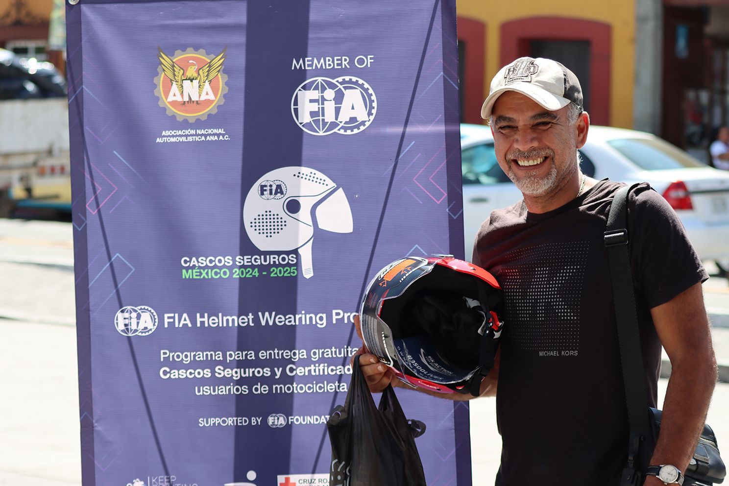 entregan cascos a motociclistas spch 4