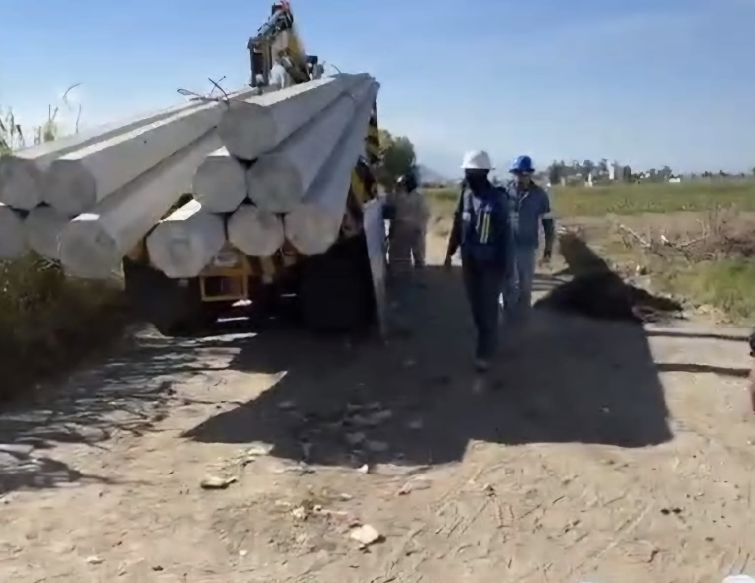 Inician trabajos de electrificación en San Luis Tehuiloyocan