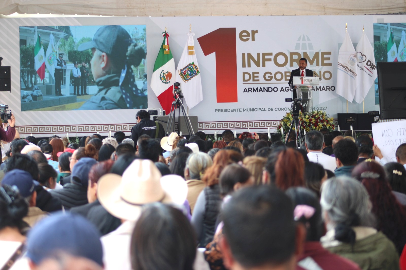 Armando Aguirre rinde informe con avances en seguridad, obra pública y desarrollo social