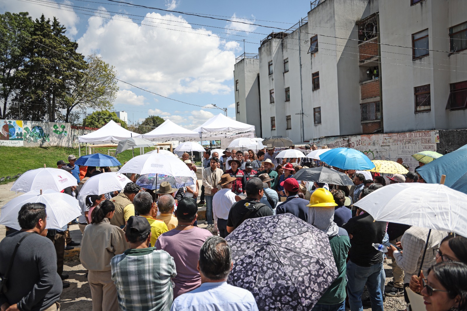 Omar Muñoz continúa dignificando las vialidades de Cuautlancingo 