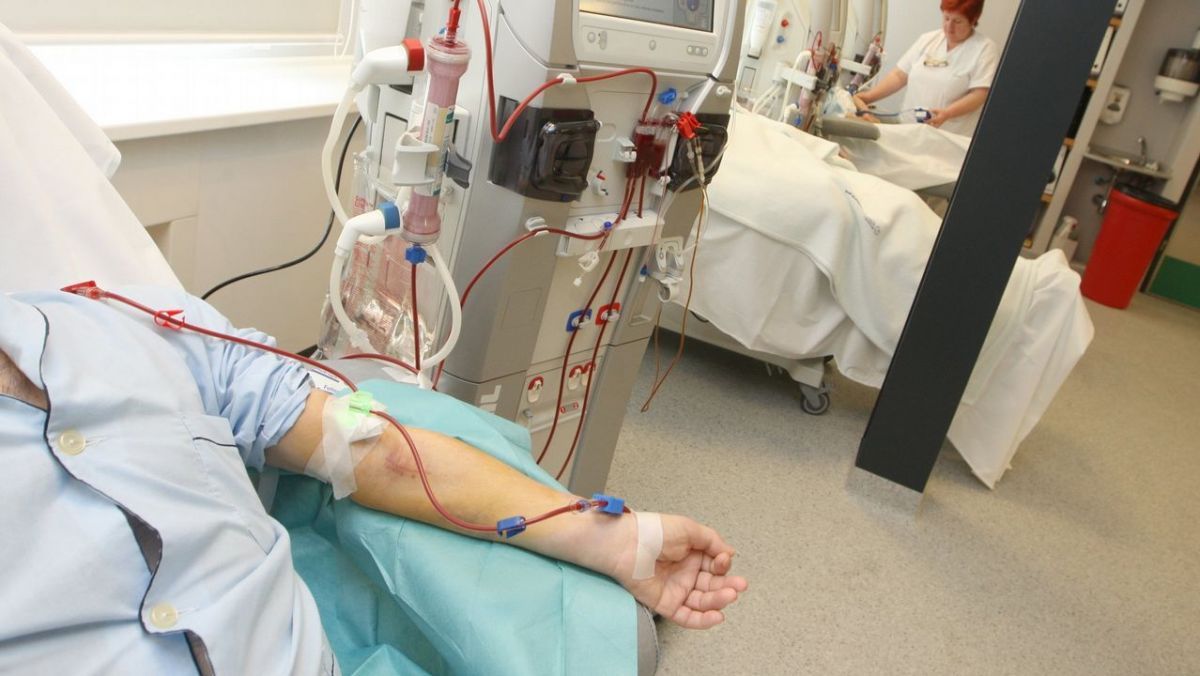 No es el agua, es genética: Secretario de Salud culpa a los tlaxcaltecas por enfermarse de los riñones