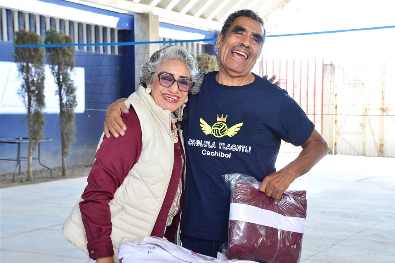 smdif spch entrega uniformes abuelitos 3