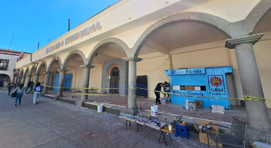 Rehabilitan fachada del Mercado Hidalgo de Chiautempan para preservar su historia