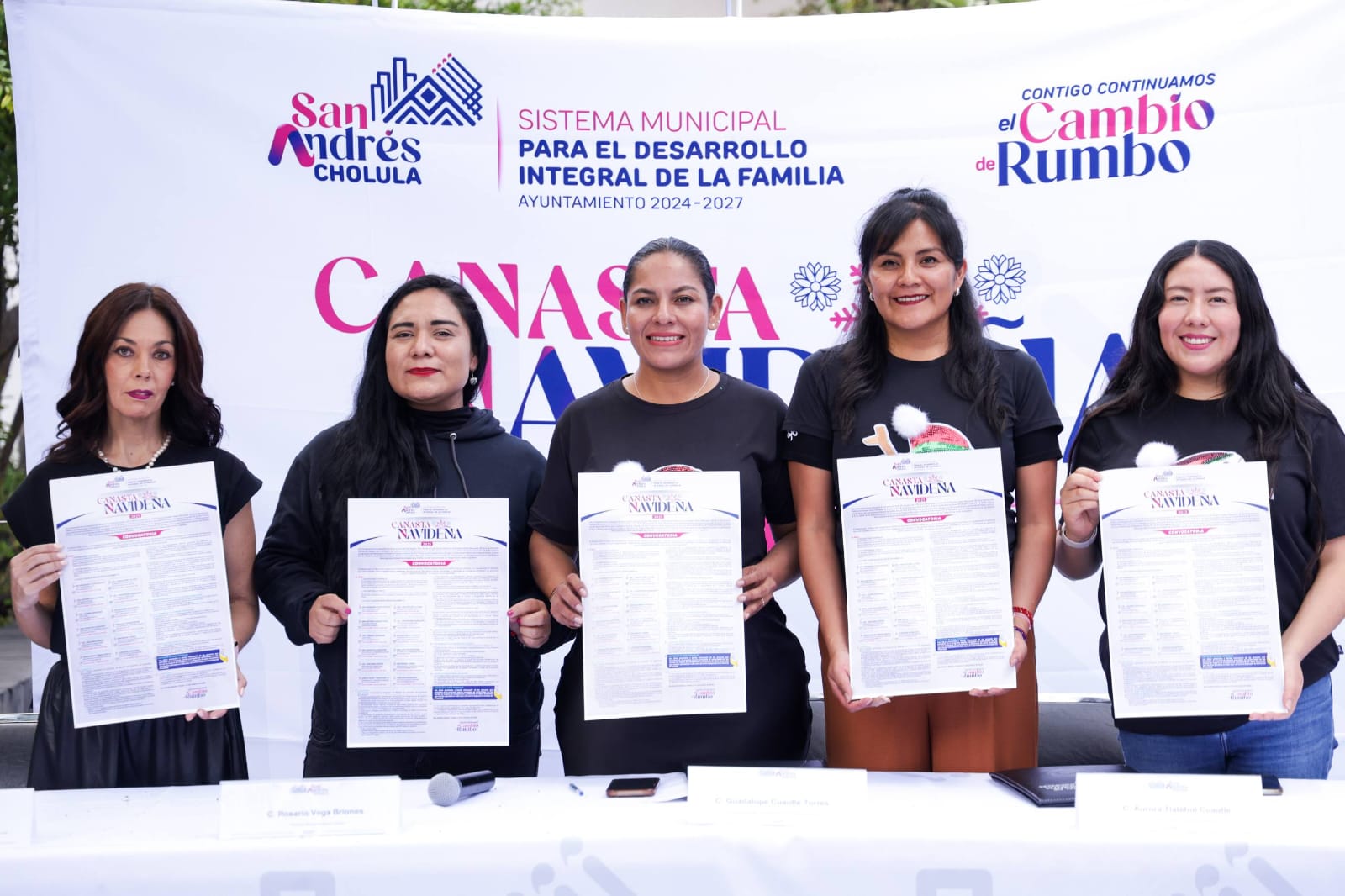 Solidaridad y apoyo en San Andrés Cholula con Canasta Navideña 2025