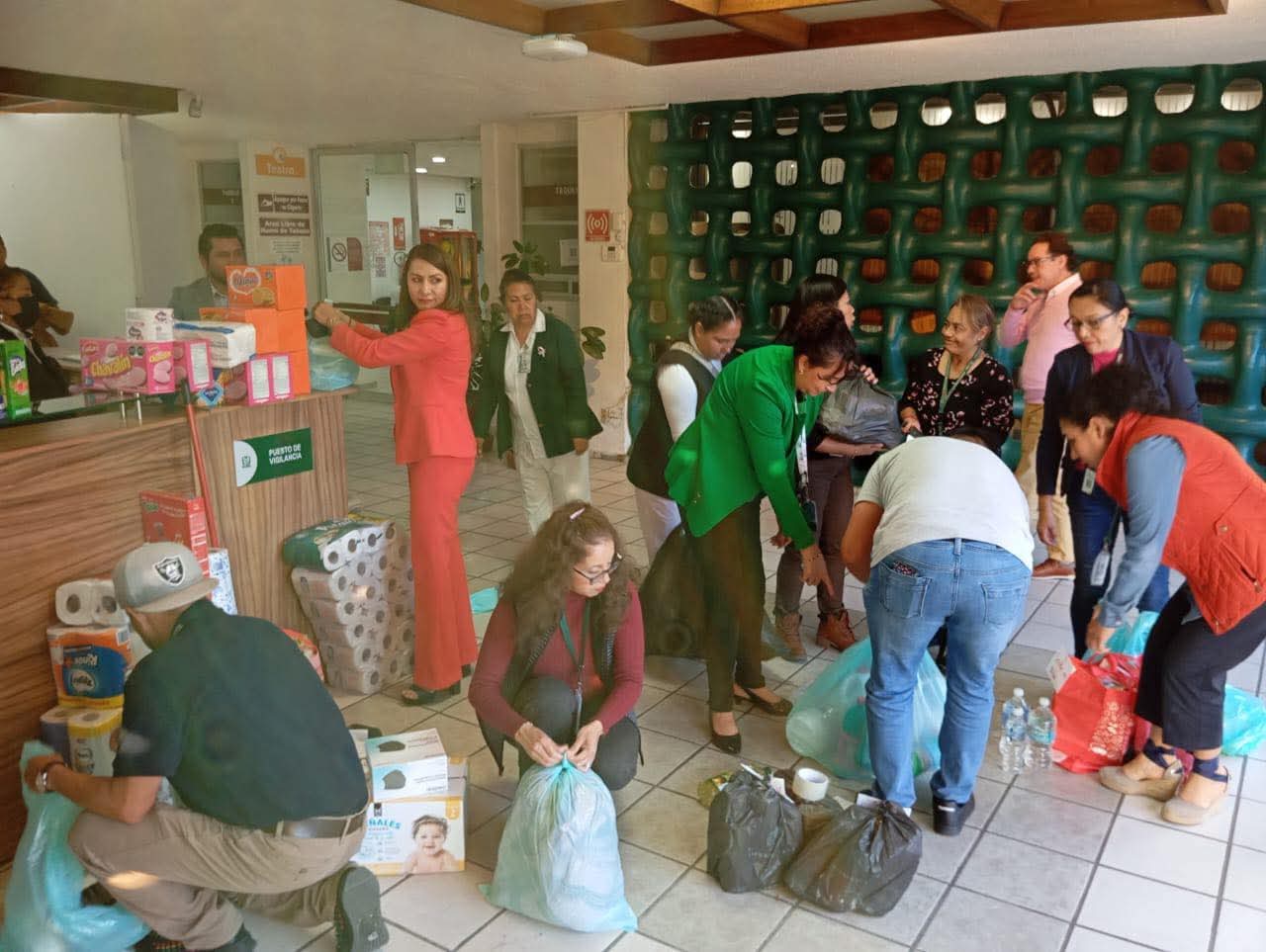 IMSS Tlaxcala envía víveres a Puebla para apoyar a familias afectadas por lluvias