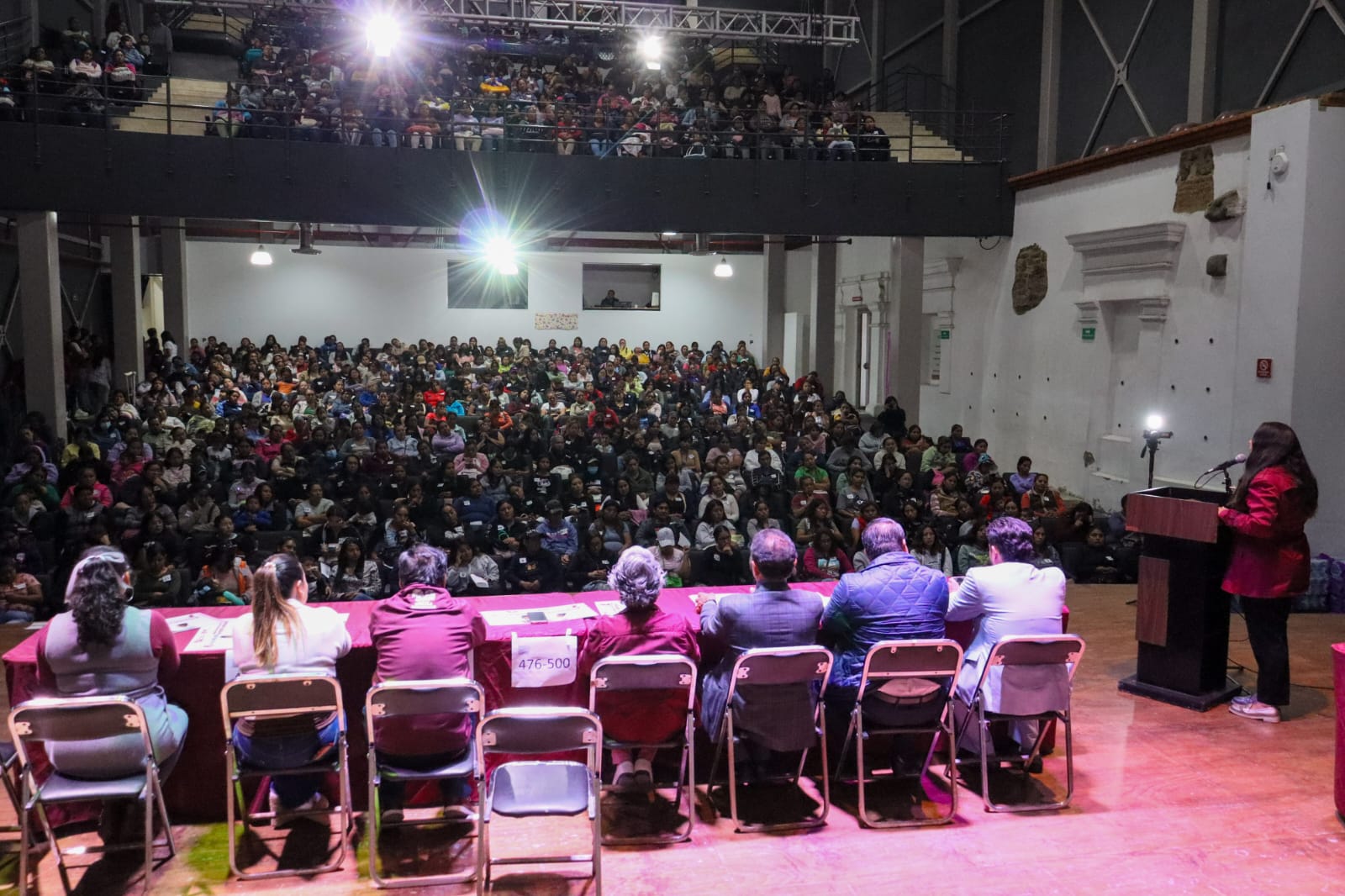 Realiza Tonantzin Fernández la segunda entrega del programa “Mujeres Heroínas”