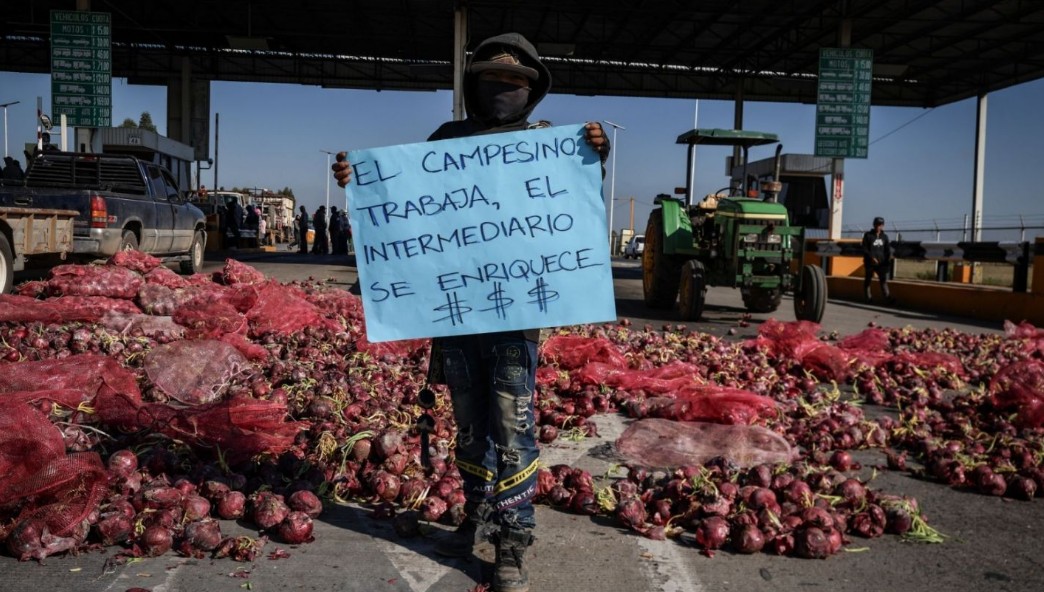 Sheinbaum denuncia fines políticos en bloqueos de carreteras