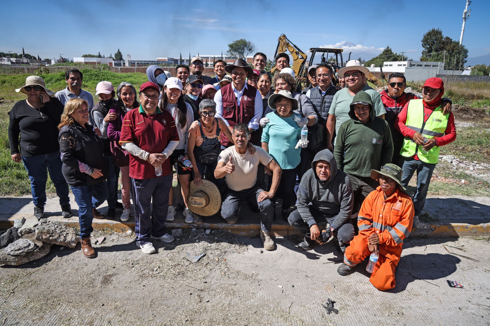 Gobierno de Cuautlancingo y autoridades estatales realizan jornada de limpieza en la Reserva Territorial Quetzalcóatl