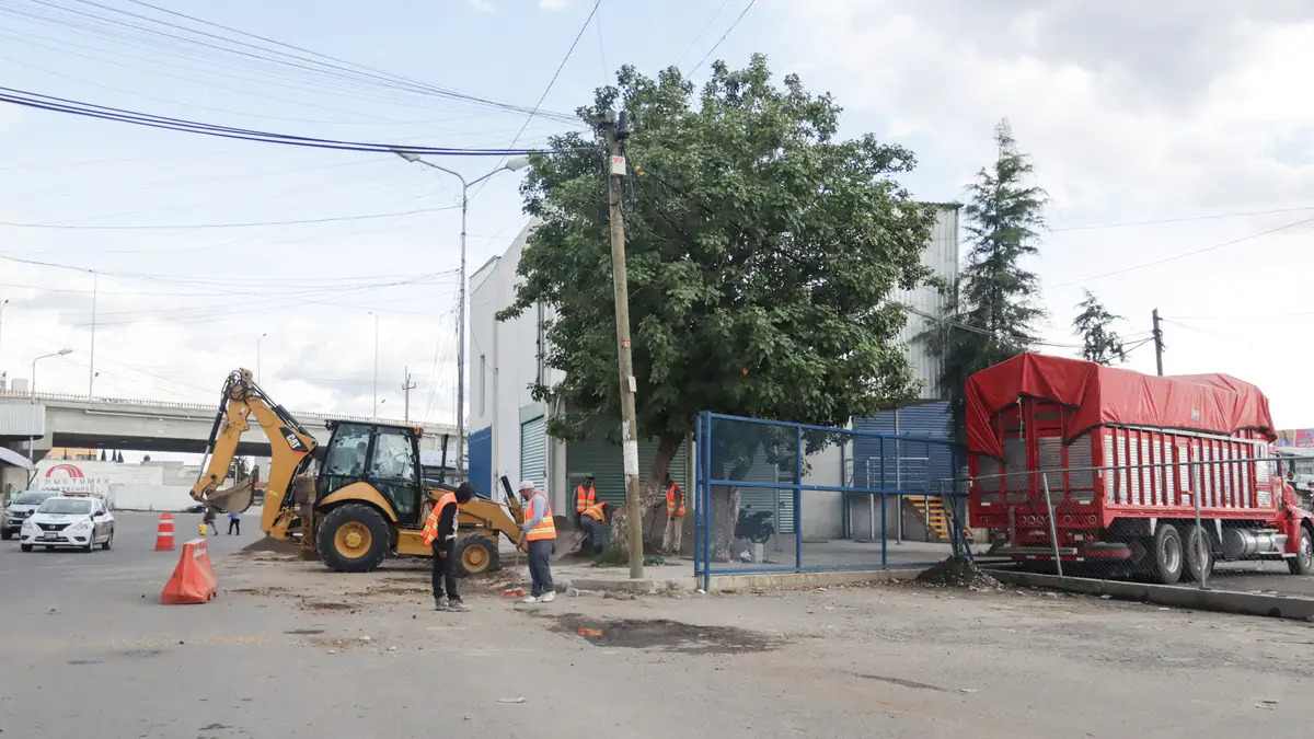 Amparo suspende temporalmente construcción de barda en la Central de Abasto de Puebla