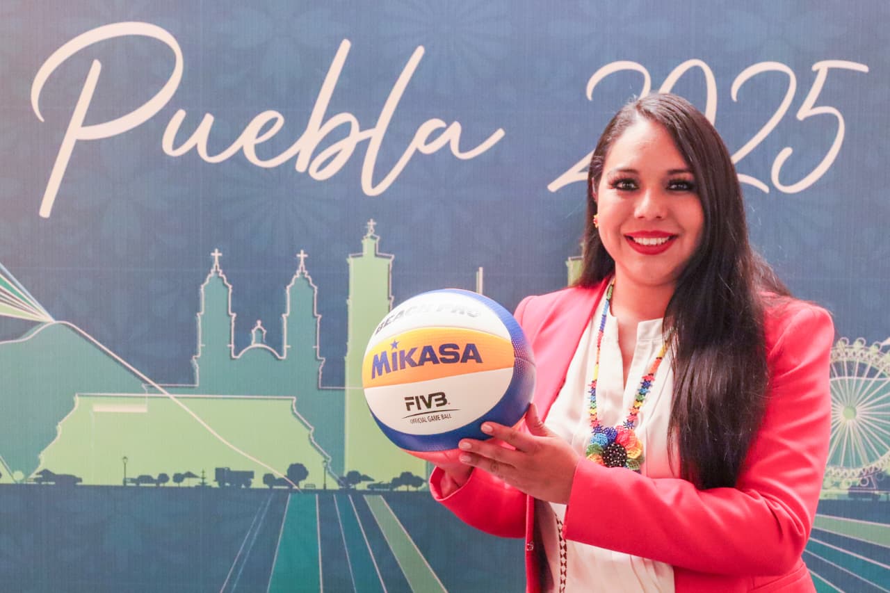 Comunicado oficial Acompaña Tonantzin Fernández al gobernador Alejandro Armenta en la presentación del Mundial de Voleibol de Playa Sub 21