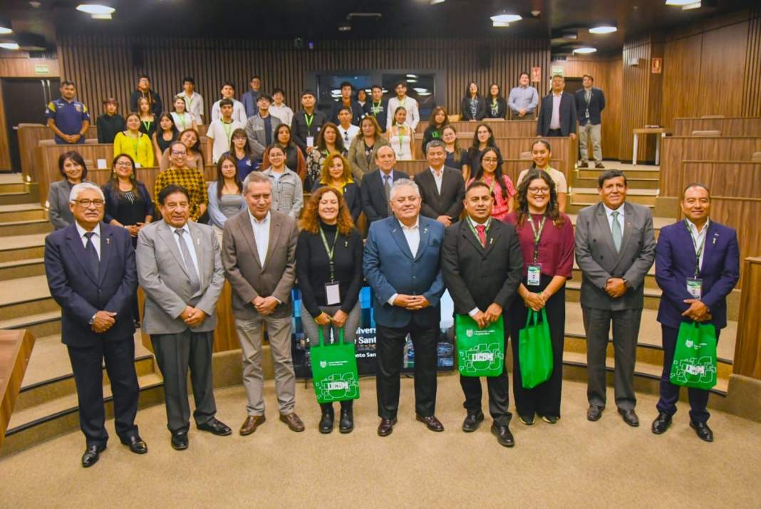 Foto: Cortesía Embajadores UATx fortalecen vínculo académico y cultural en Perú