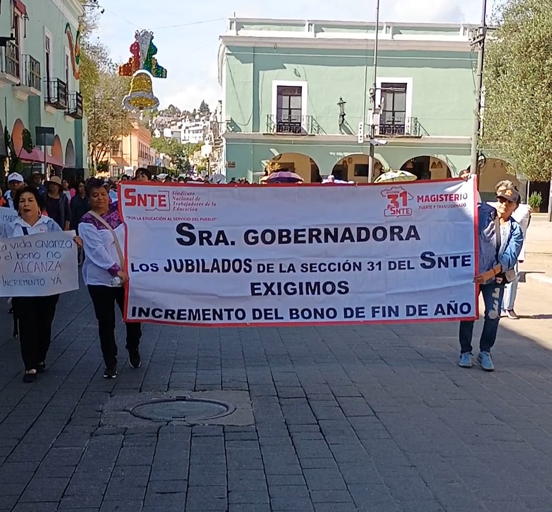 Foto: Cortesía Docentes jubilados en Tlaxcala logran aumento histórico en su bono de fin de año