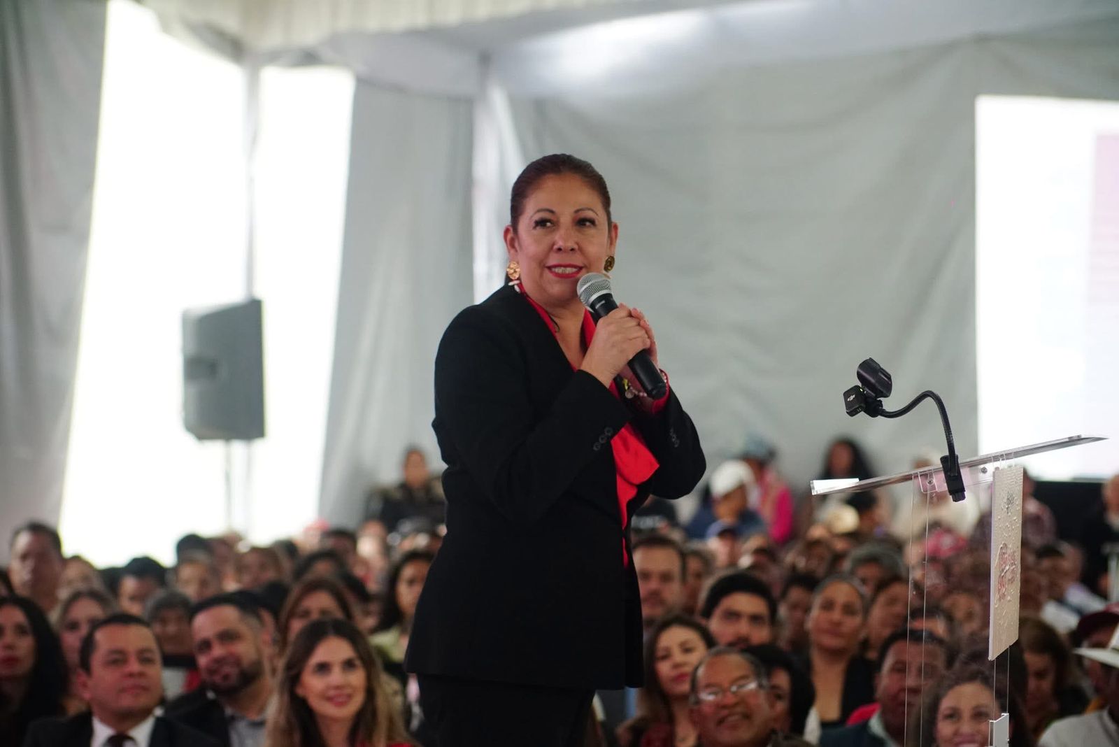 Por: Cortesía Lula Pineda Vianey García rinde primer informe legislativo: “La curul es del pueblo”