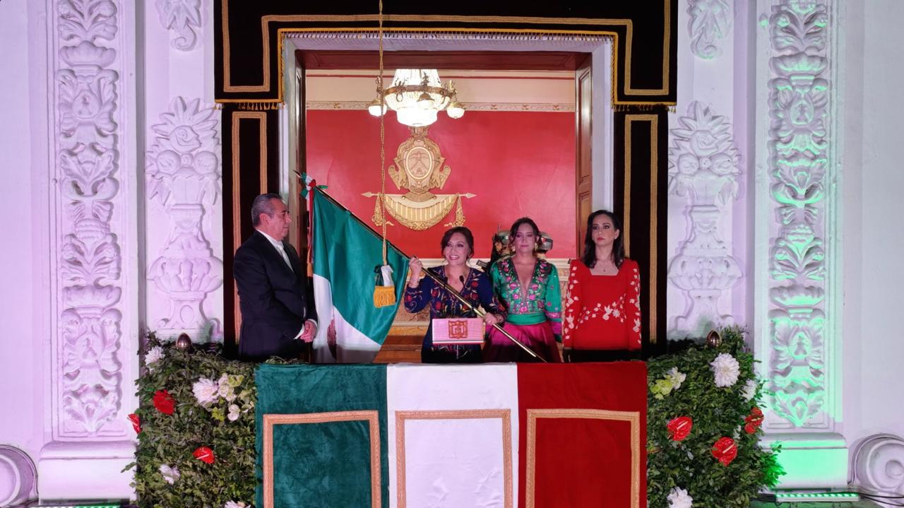 Foto: Cortesía Lorena Cuéllar enciende el orgullo en Tlaxcala con el Grito de Independencia