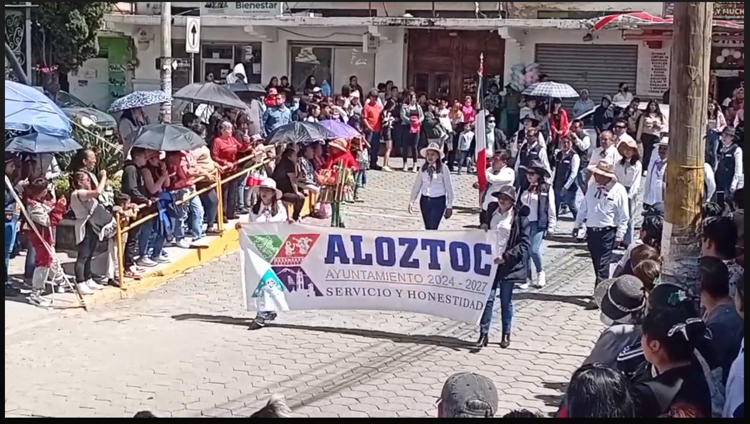 Foto: Cortesía Exigen sanción contra funcionario de Xaloztoc por patear a un perro
