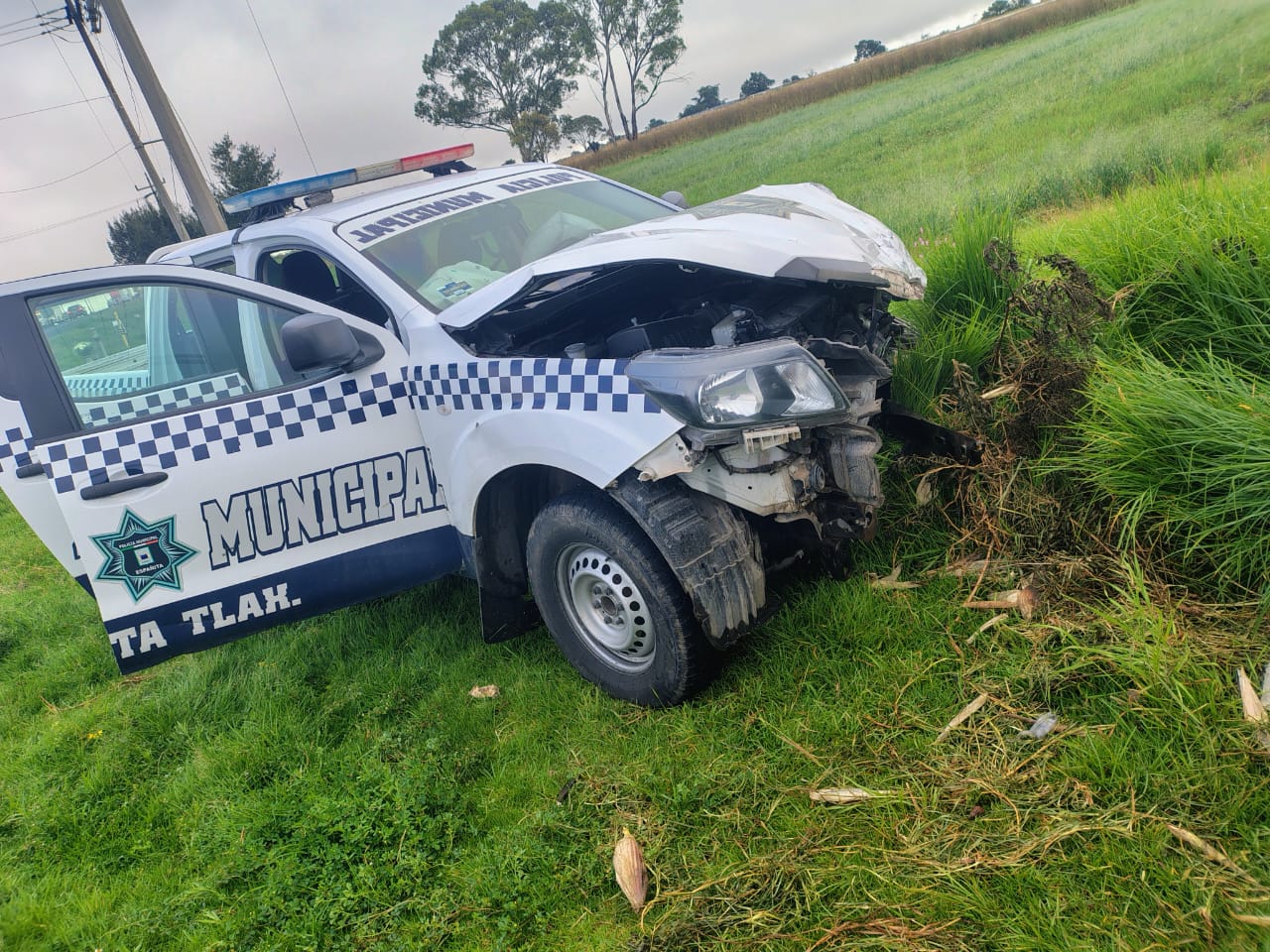 Foto: Cortesía Patrulla de Españita sufre choque en Nanacamilpa; es el segundo accidente que involucra a la corporación en menos de 72 horas