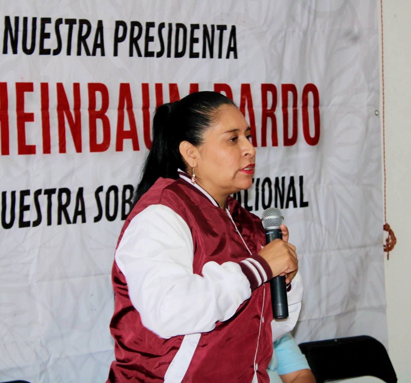 Foto: Cortesía Opaca Ana Lilia Rivera a ahijado de Lorena Cuéllar por la Gubernatura