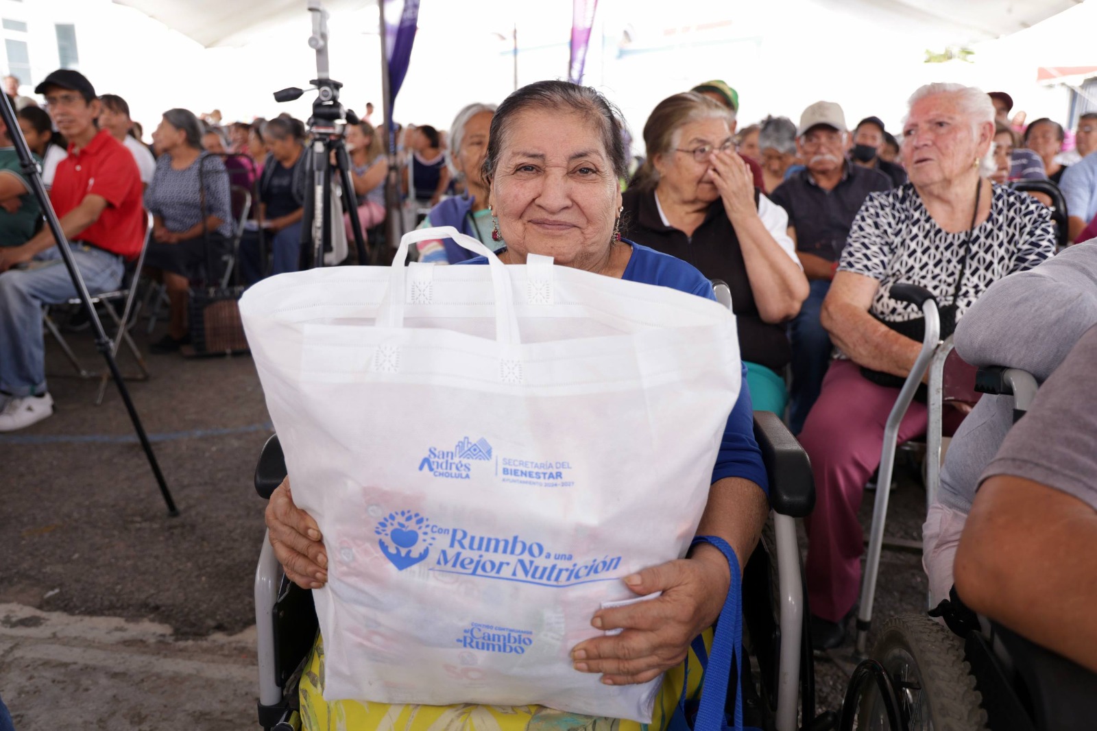 Comunicado oficial Avanza Lupita Cuautle con la cuarta entrega de apoyos alimentarios