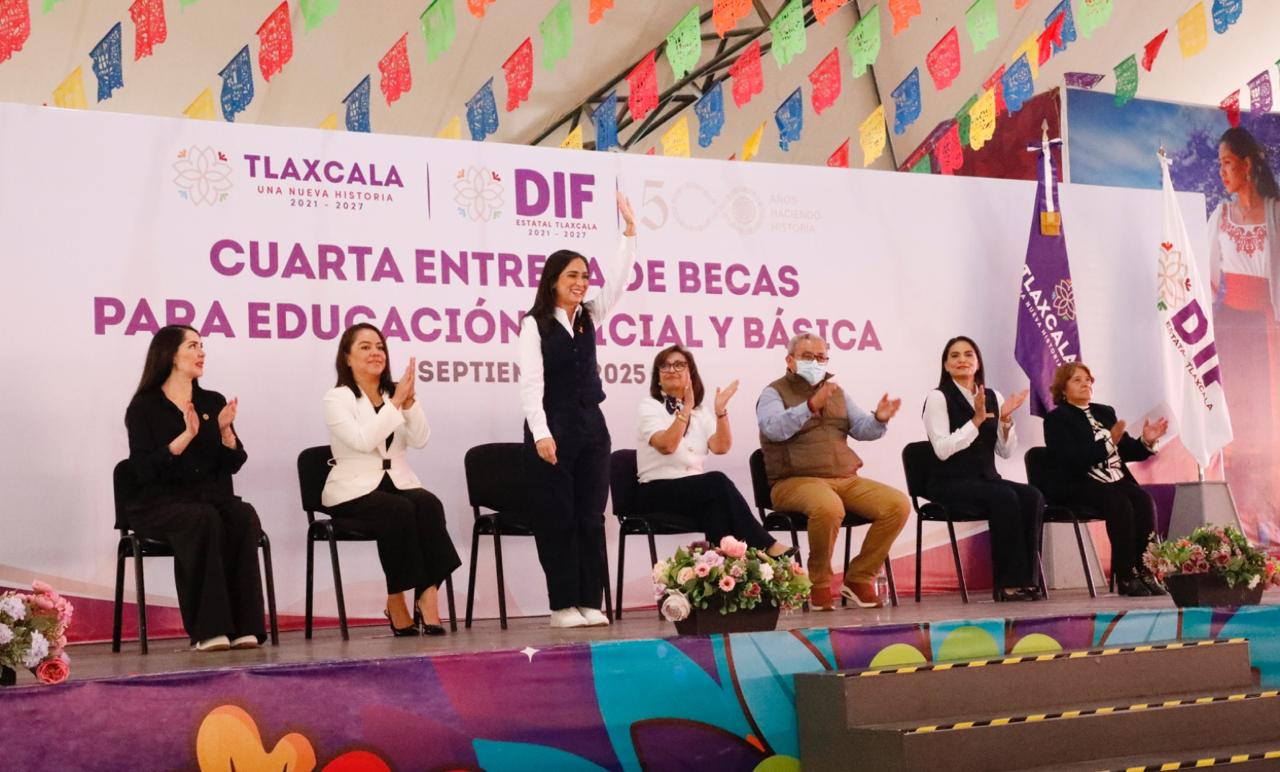 Foto: Cortesía Tlaxcala entrega mil becas para educación inicial y preescolar a niños y niñas