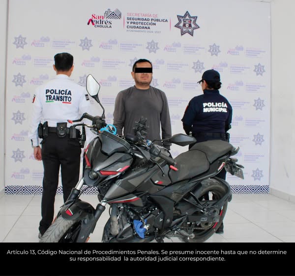 Detienen a hombre con motocicleta robada en el Periférico Ecológico