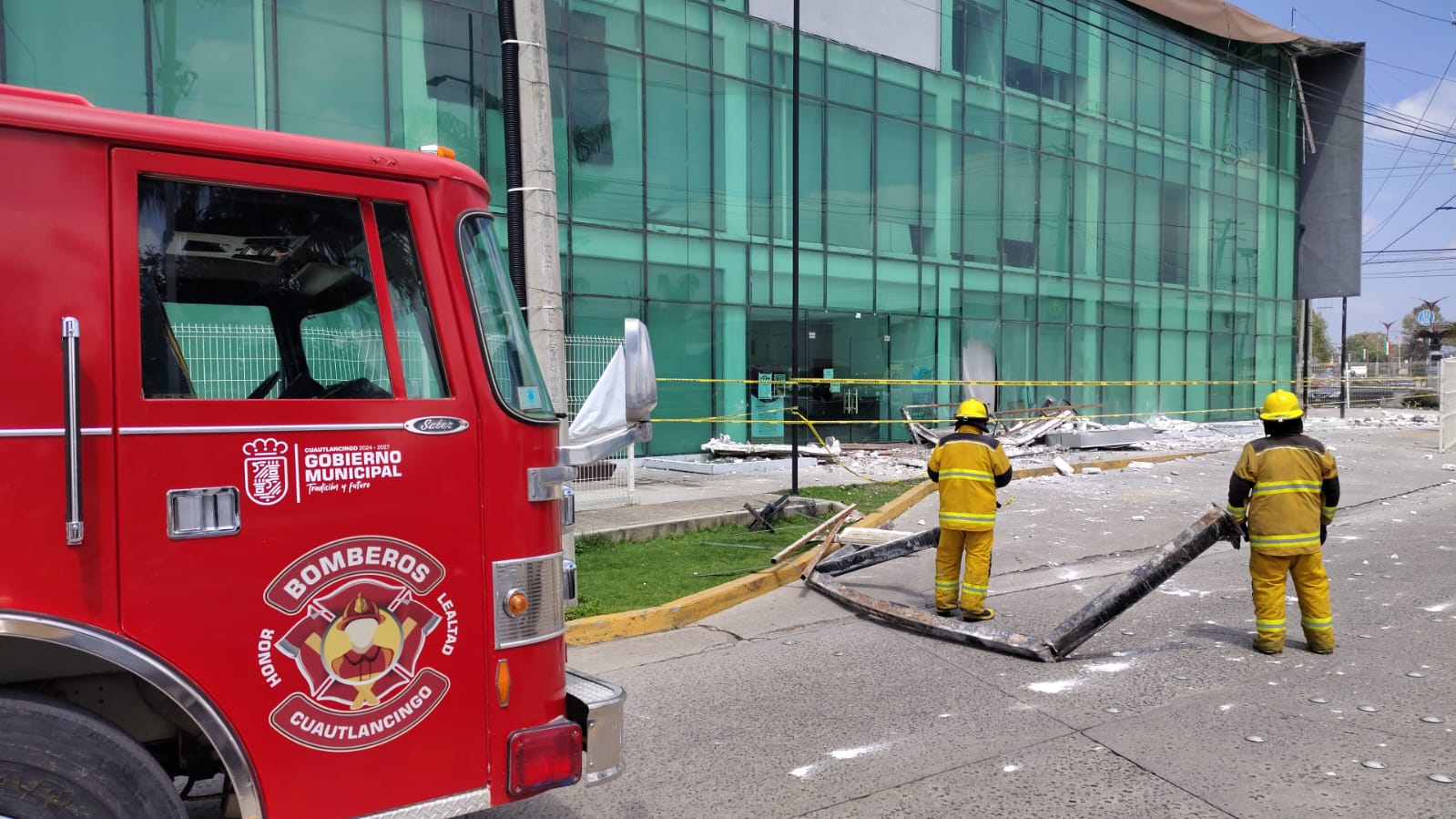 Lluvias y mala calidad de material provoca caída parcial de techo del CIS Cuautlancingo