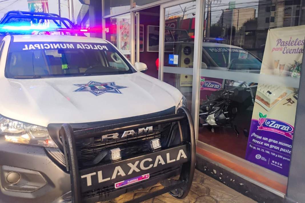Foto: Cortesía Policía de Tlaxcala evita posible robo tras alarma en pastelería del Bulevar