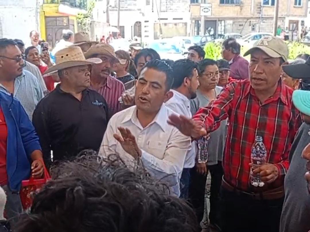Foto: Cortesía Tensión en Acuitlapilco por enfrentamiento entre autoridad y comisión de agua