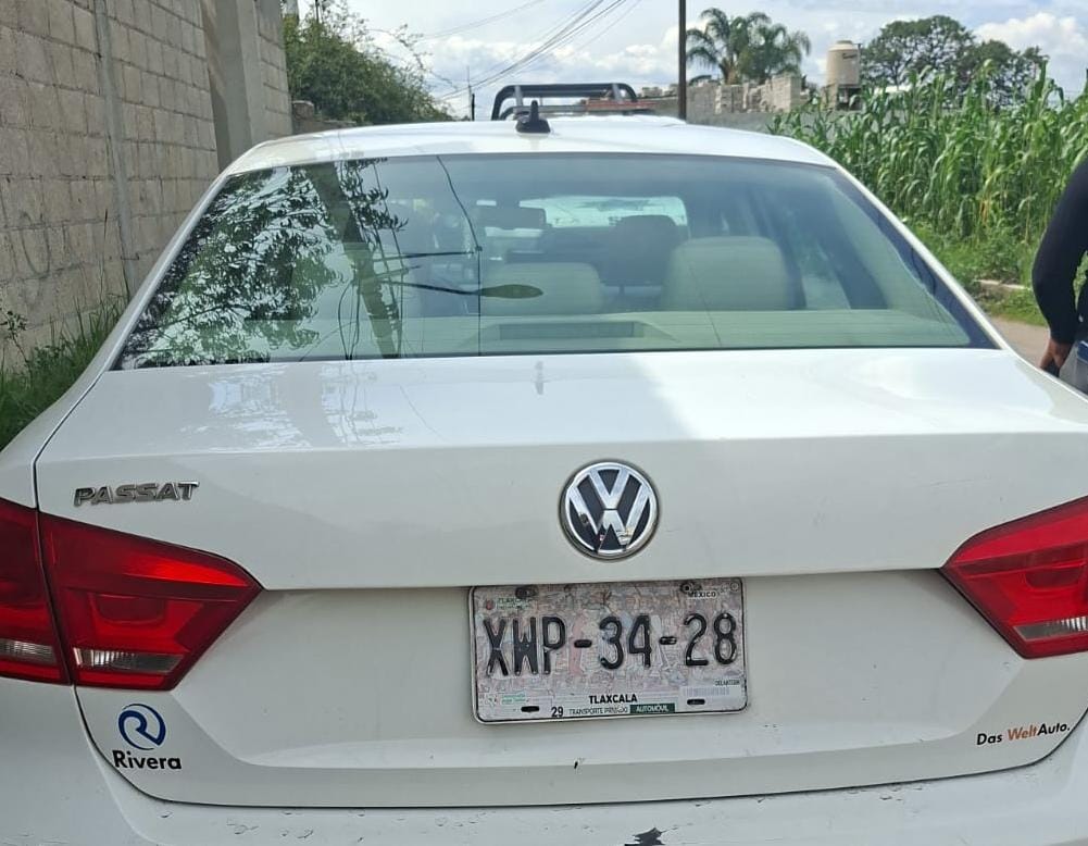 Foto: Cortesía Recuperan en minutos Passat robado con violencia en Zacatelco