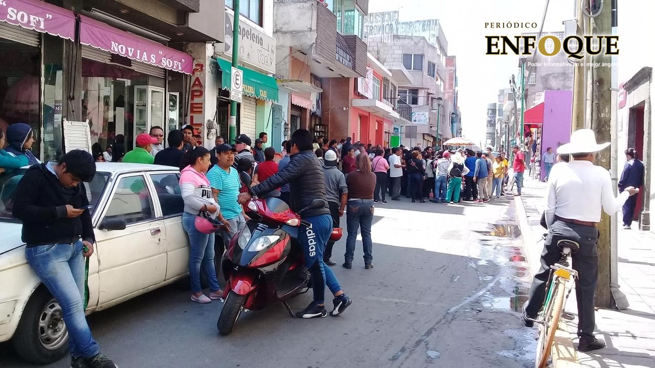 Foto: Rommel Pichardo Protestan ambulantes de Chiautempan al ser retirados de las calles