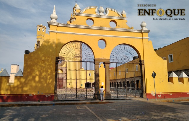 Desangeladas lucieron las iglesias de Cholula durante Semana Santa por Covid-19