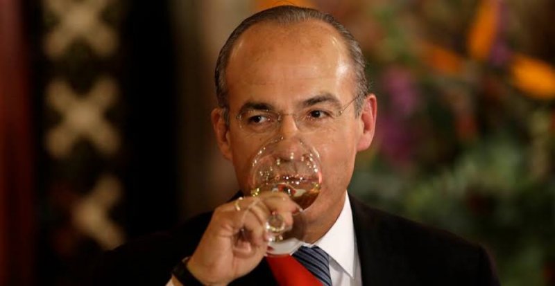 Foto: Cortesía ¿Por el bien de México? Con la influenza Calderón pedía a empresarios pagar impuestos, hoy pide condonación