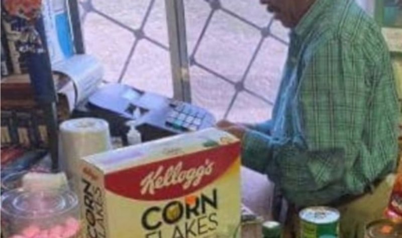 Foto: Cortesía Castigo por no respetar emergencia sanitaria:, los obligan a comprar despensas para adultos mayores