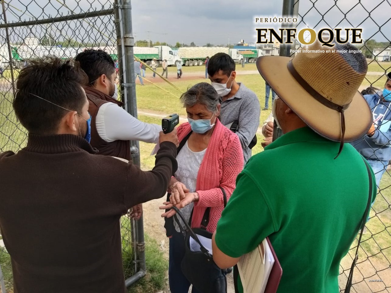 SDR entrega en Acajete apoyos del programa Fortalecimiento e impulso al campo poblano