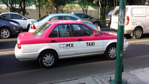 Foto: Cortesía Habrá apoyo económico a taxistas de las grandes ciudades, anuncia AMLO