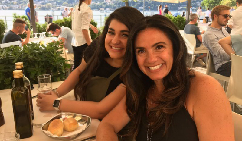 Penélope Menchaca está desesperada; su hija enfrenta al COVID-19 en Italia