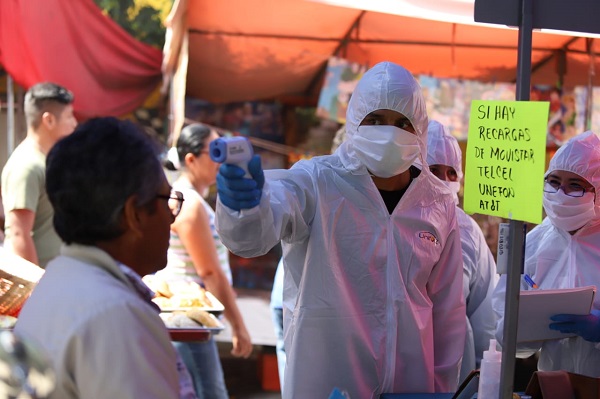 Foto: Cortesía Arrancan brigadas sanitarias en Celaya con toma de temperatura en sitios concurridos