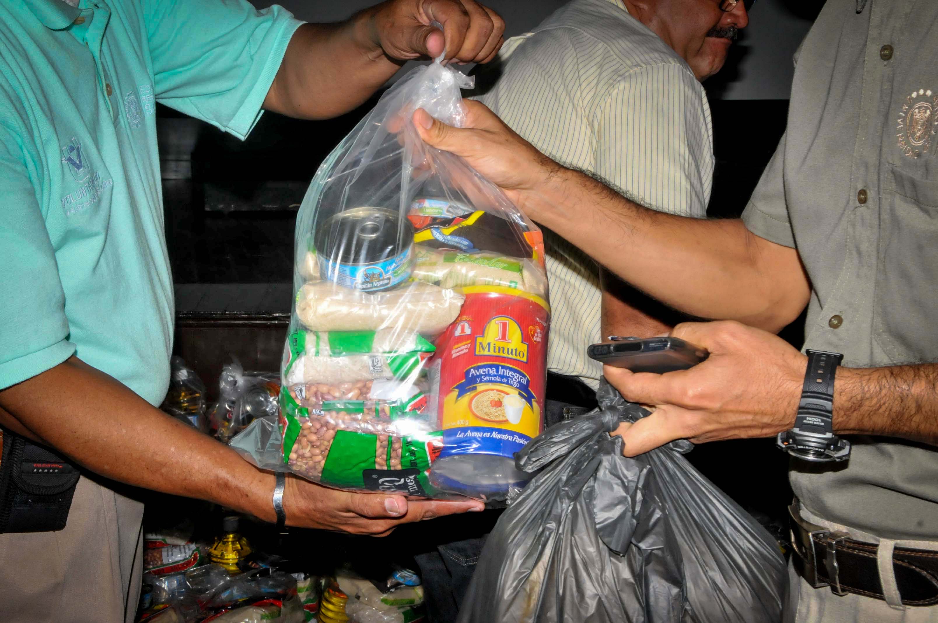 Foto: Cortesía Ayuntamiento entrega despensas a comerciantes informales